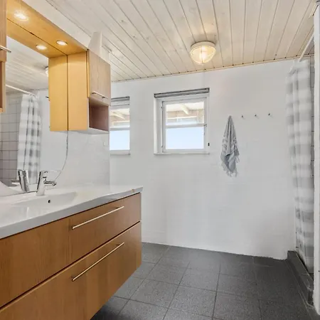 4 Bedroom Stunning In *