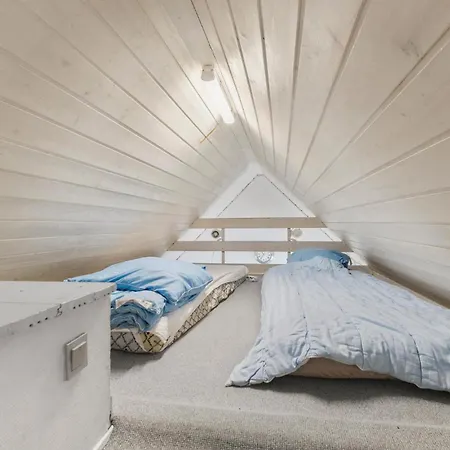 4 Bedroom Stunning In בית נופש