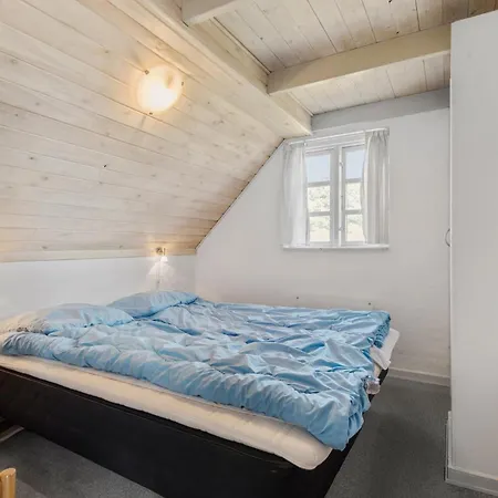 4 Bedroom Stunning In בית נופש